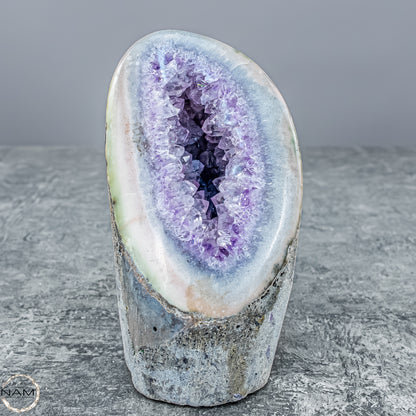 Natürliche Achat-Druse mit Amethyst – 509,35g