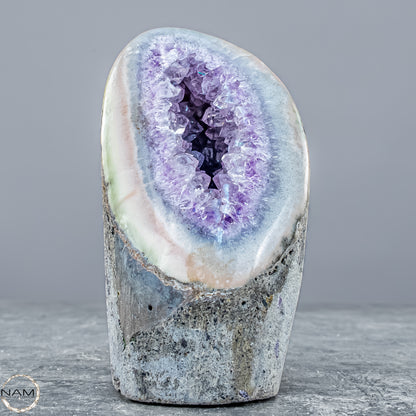 Natürliche Achat-Druse mit Amethyst – 509,35g