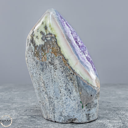 Natürliche Achat-Druse mit Amethyst – 509,35g