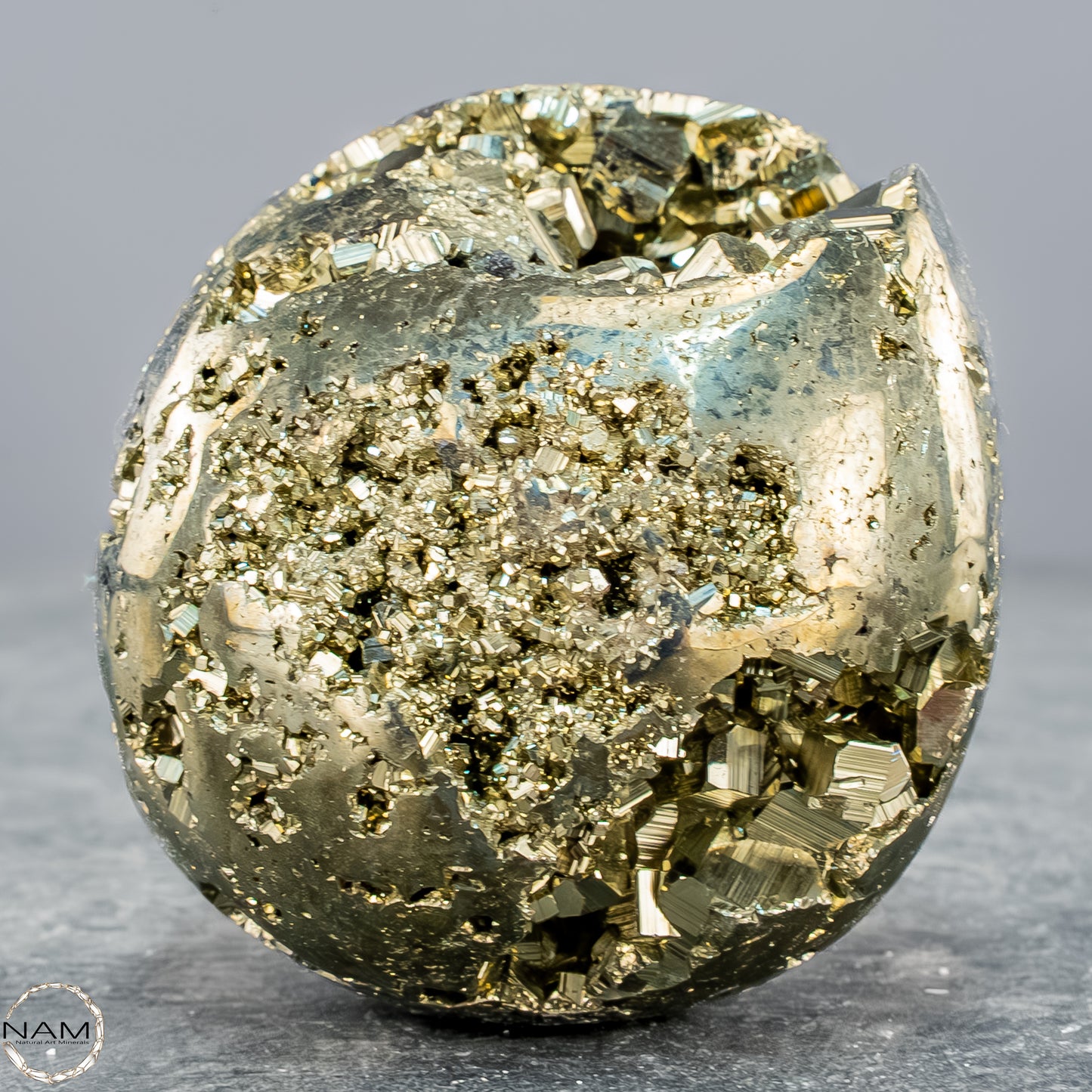 Natürliche Pyrit-Kristall Freiform - 403,17g