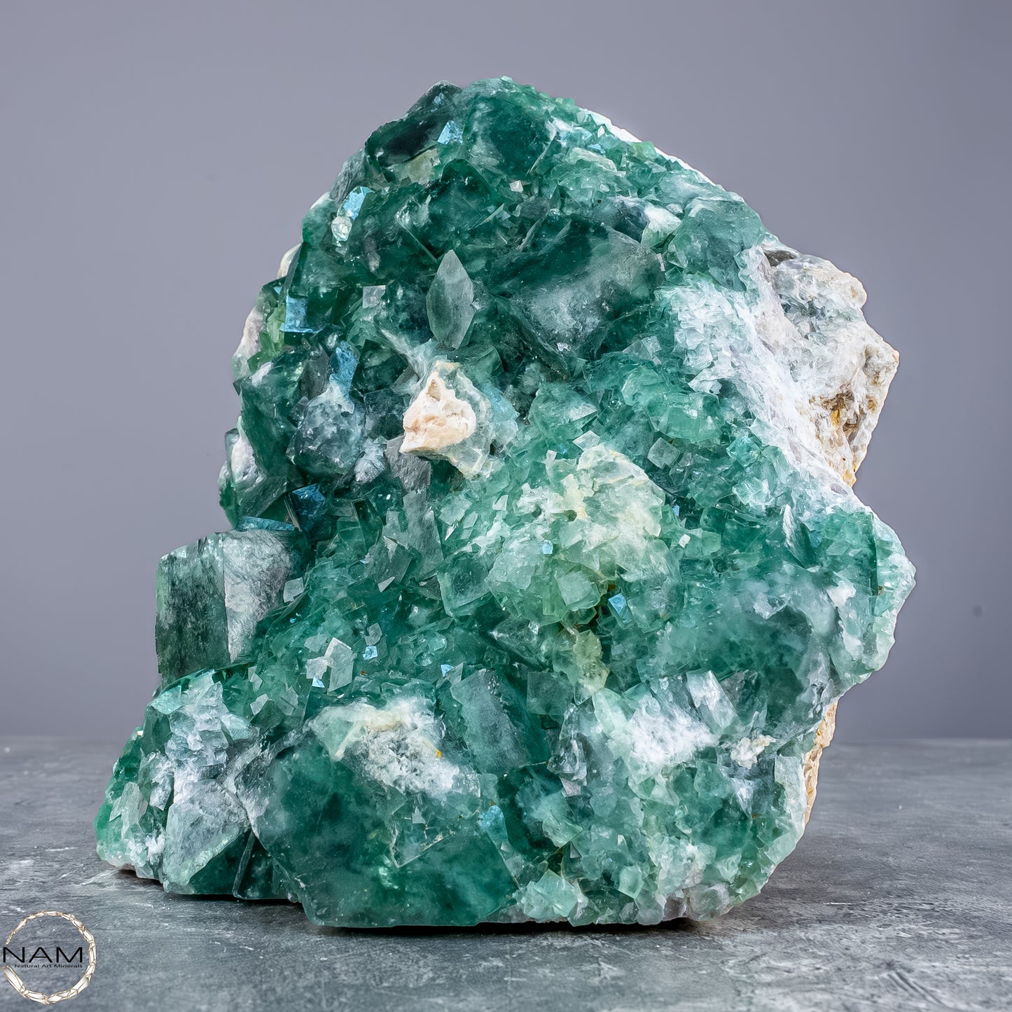 Natürliche Grüner Zuckerwürfel-Fluorit Kristalle auf Matrix - 3578,38g