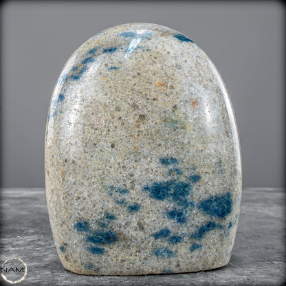 Natürliche K2 Freiform aus Madagaskar - 793,47 g