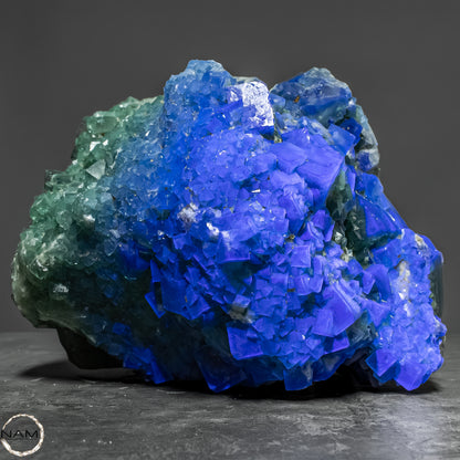 Natürliche Grüner Fluorit Kristalle auf Matrix -  3593,17g