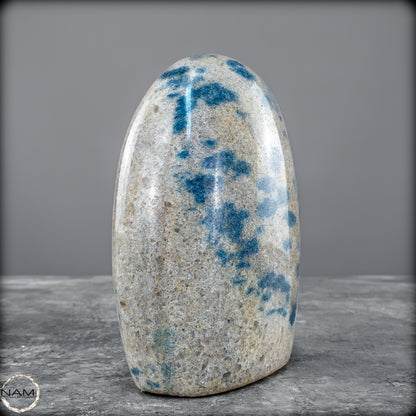 Natürliche K2 Freiform aus Madagaskar - 793,47 g