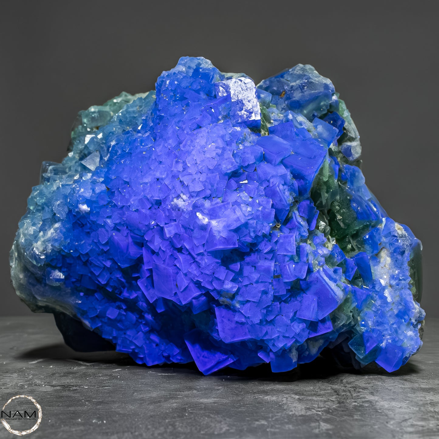 Natürliche Grüner Fluorit Kristalle auf Matrix -  3593,17g