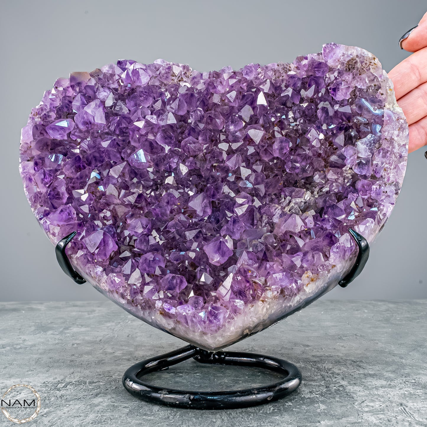 Natürlicher Amethyst-Herz Druse auf Ständer – 2632,34g