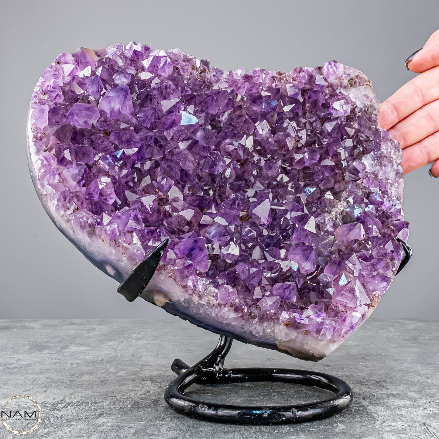 Natürlicher Amethyst-Herz Druse auf Ständer – 2632,34g