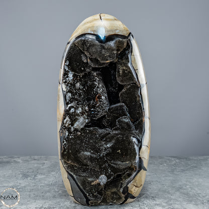 Natürliche Septarien Druse mit Calzit Kristallen, Spitzenqualität - 8678,23g