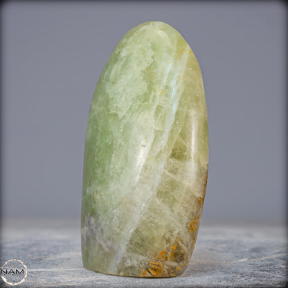Natürliche Grüne Fluorit-Kristall Freiform - 936,41g