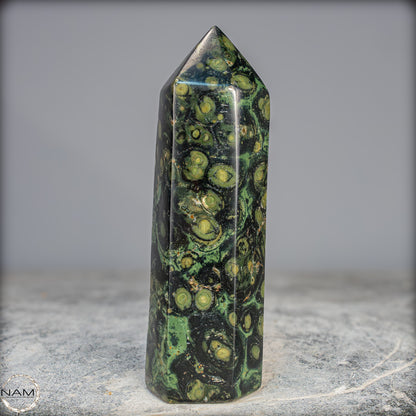 Natürlicher  Kambaba-Jaspis Obelisk - 753,31g