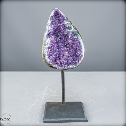Natürliche Amethyst-Kristalle/Druse auf Ständer - 1907,65 g