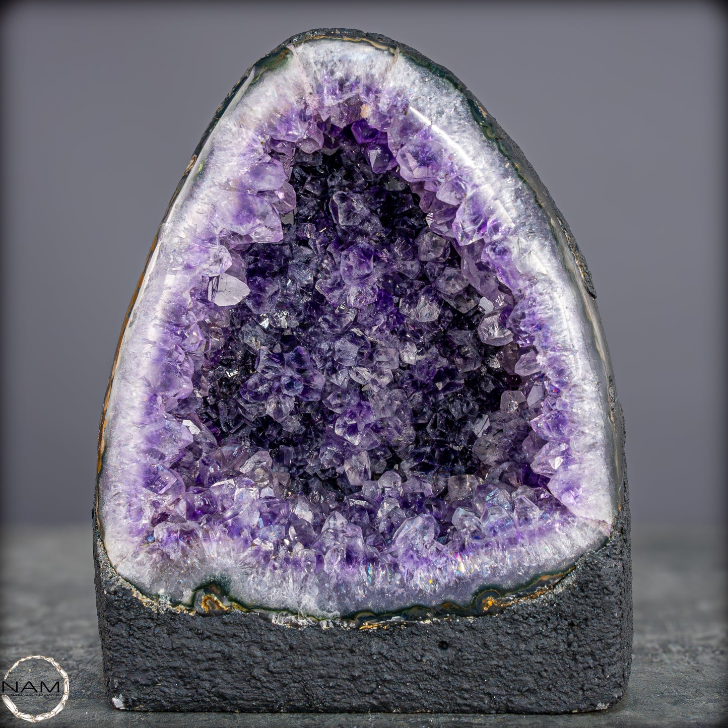 Amethyst-Druse Kathedrale – Naturwunder aus Uruguay – 2374,49g