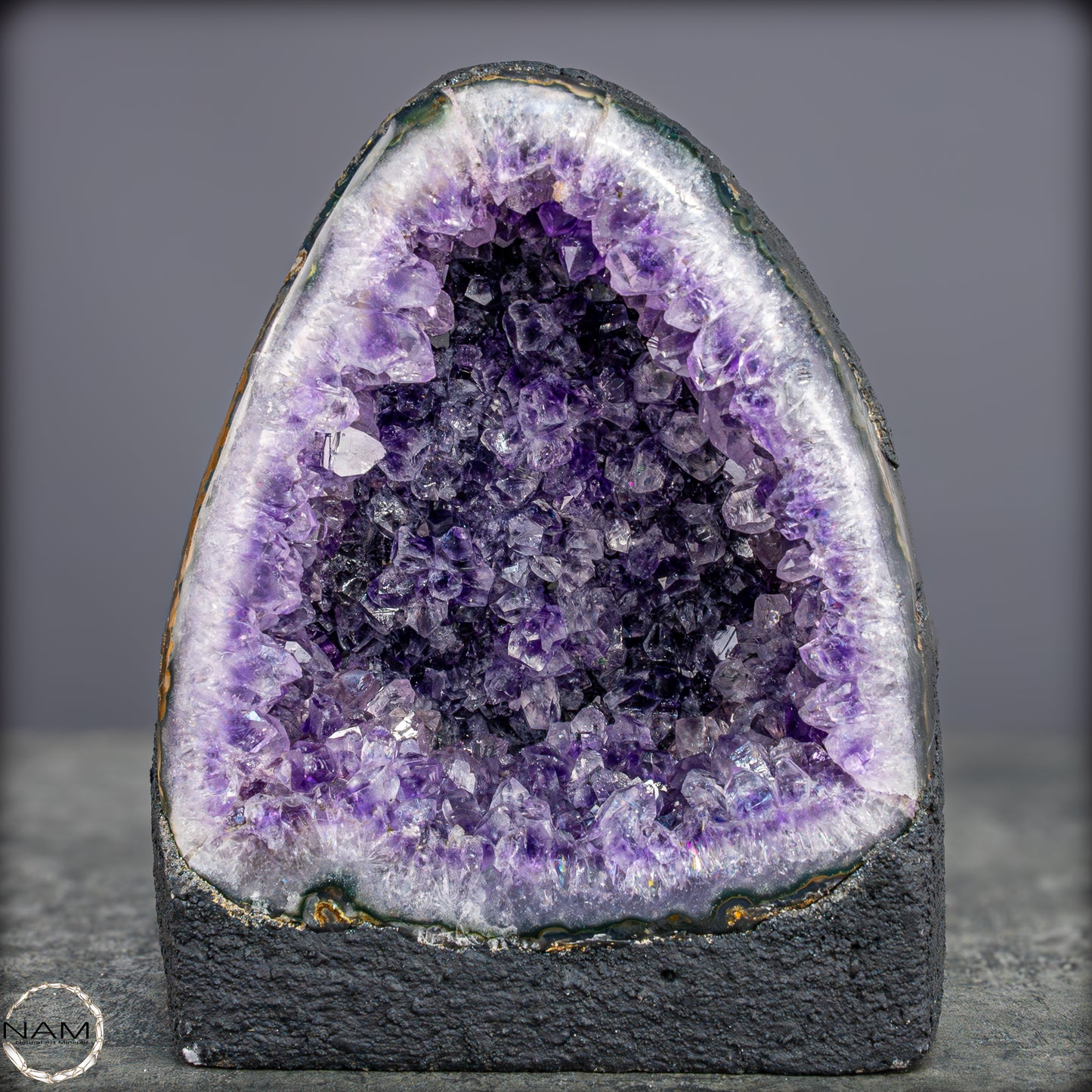 Amethyst-Druse Kathedrale – Naturwunder aus Uruguay – 2374,49g