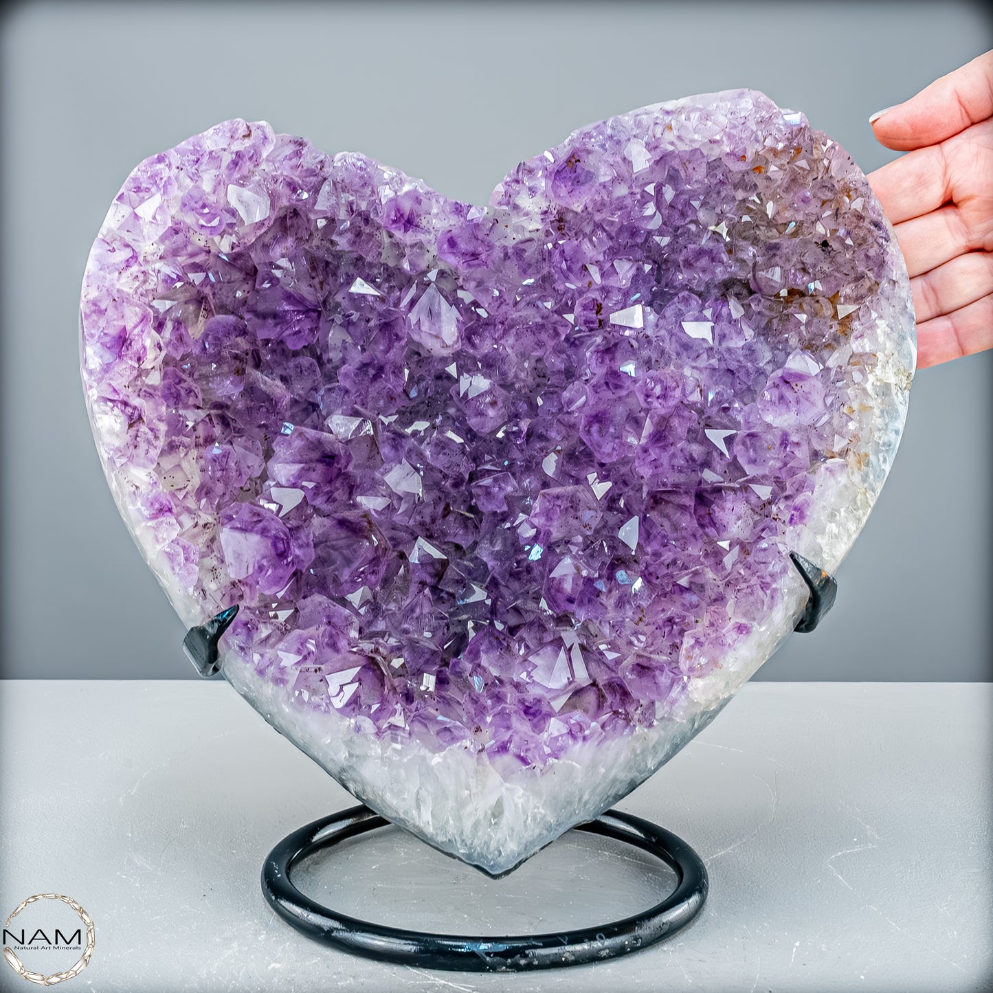 Natürlicher Amethyst-Herz Druse auf Ständer – 6321,78 g
