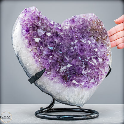 Natürlicher Amethyst-Herz Druse auf Ständer – 6321,78 g