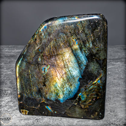 Natürliche Labradorit Kristall-Freiform - 849,27 g