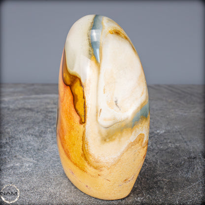 Natürliche Polychrome Jaspis Kristall-Freiform - 914,32g