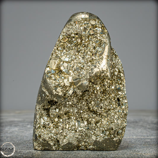 Natürliche Pyrit Kristallcluster - 673,35g