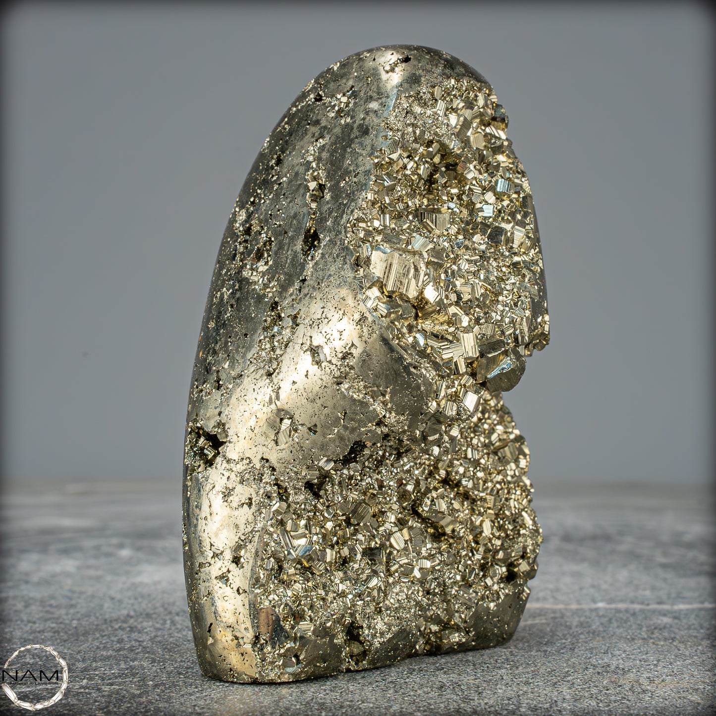 Natürliche Pyrit Kristallcluster - 673,35g