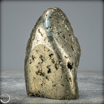 Natürliche Pyrit Kristallcluster - 673,35g