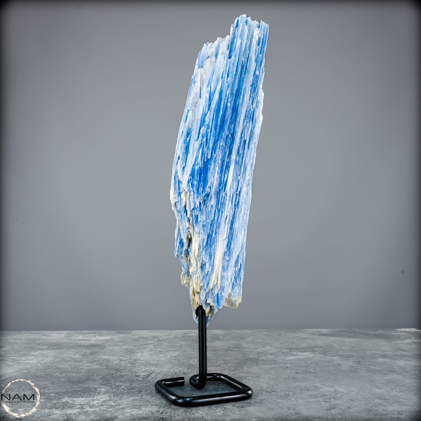 Natürlicher Kyanit-Kristall Cluster auf Ständer aus Brasilien - 1023,69g