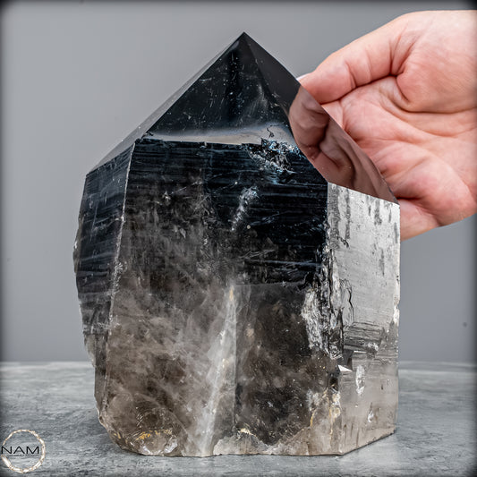 Rauchquarz Spitze – Kraftvolle Erdung in ihrer reinsten Form - 2402,16g