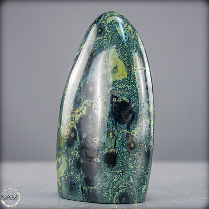 Natürliche Kambaba-Jaspis Kristall Freiform - 907,85g