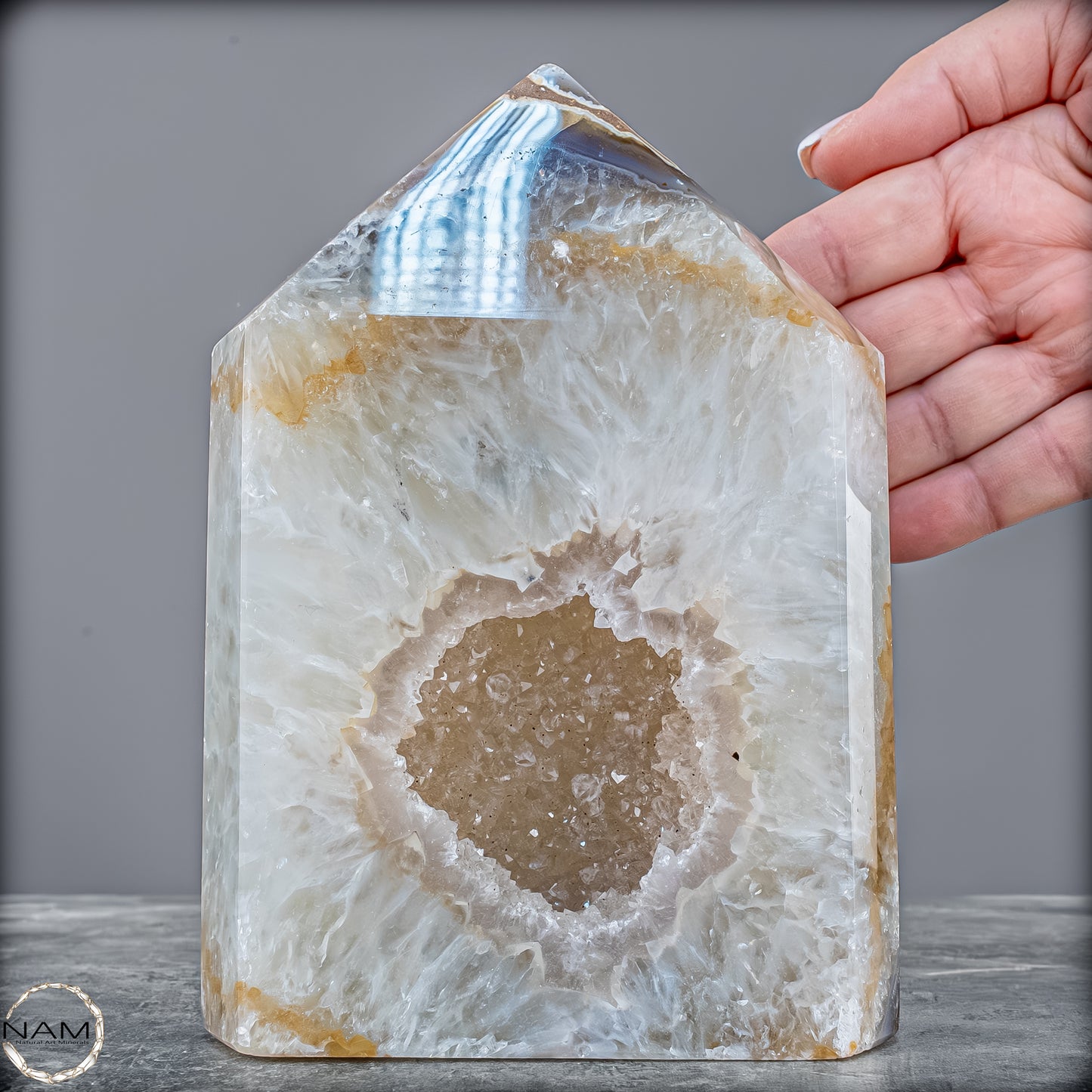 Natürlicher Achat Chalcedony Obelisk Kristall mit Druse aus Brasilien – Meisterwerk der Natur in höchster Qualität - 1639,21g