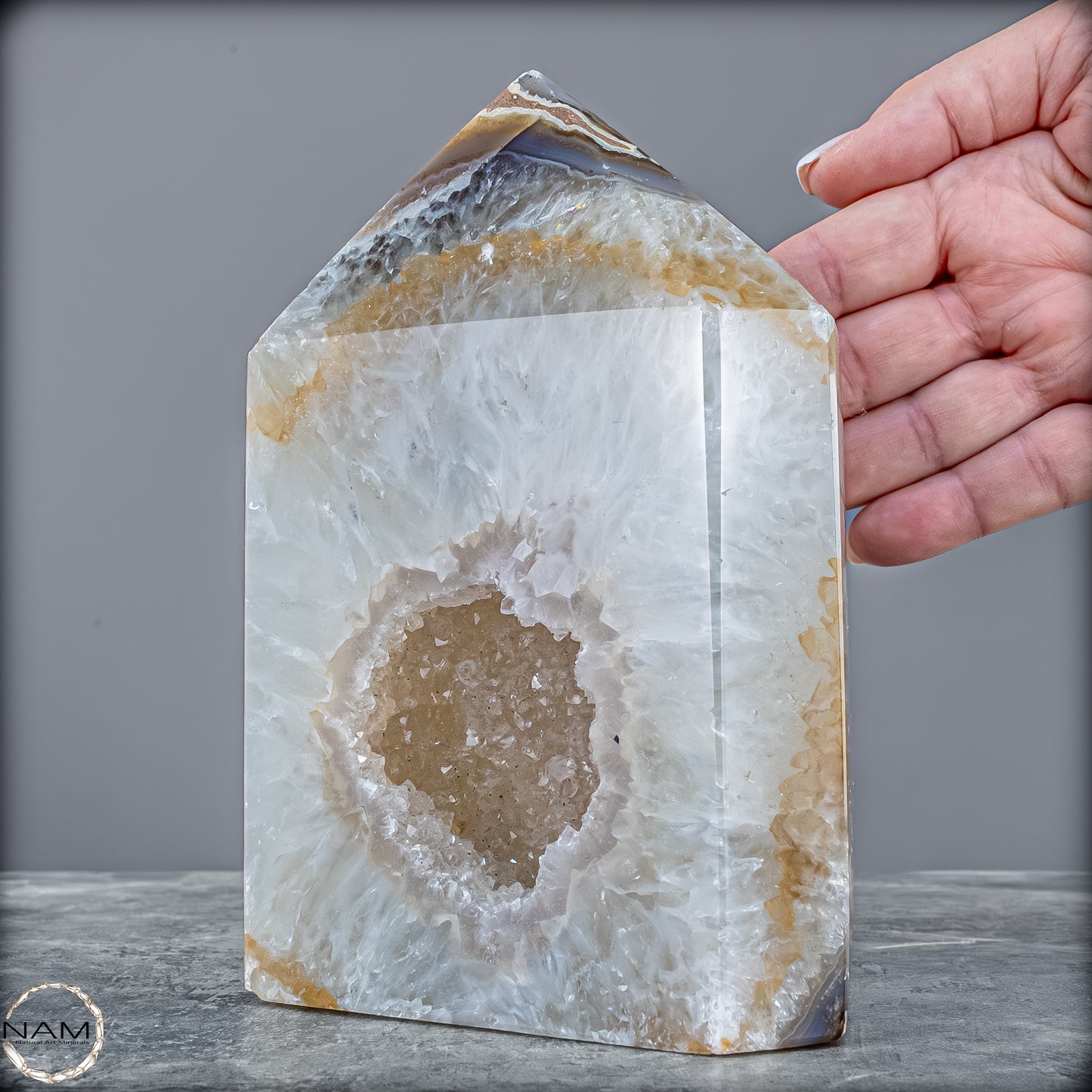 Natürlicher Achat Chalcedony Obelisk Kristall mit Druse aus Brasilien – Meisterwerk der Natur in höchster Qualität - 1639,21g