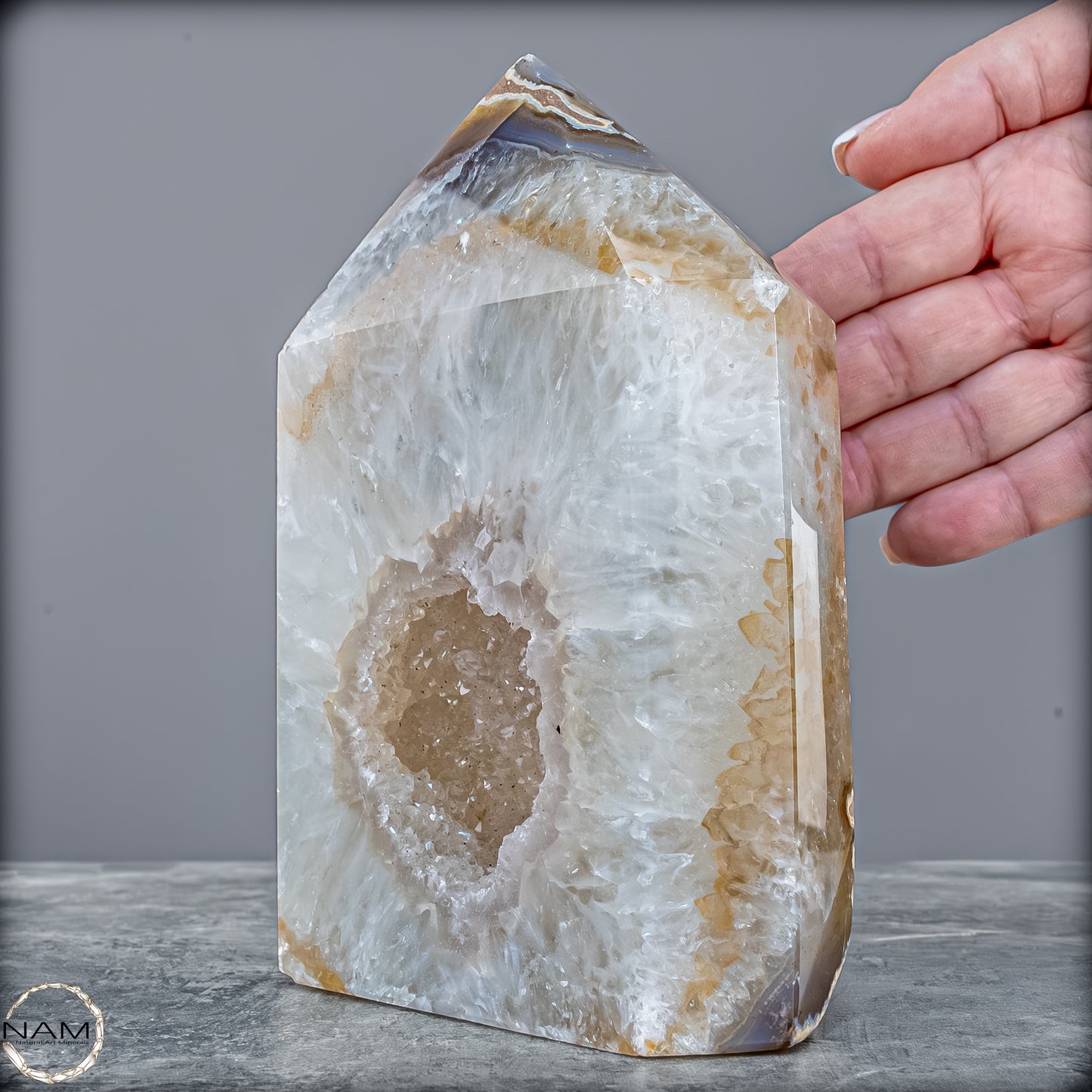 Natürlicher Achat Chalcedony Obelisk Kristall mit Druse aus Brasilien – Meisterwerk der Natur in höchster Qualität - 1639,21g