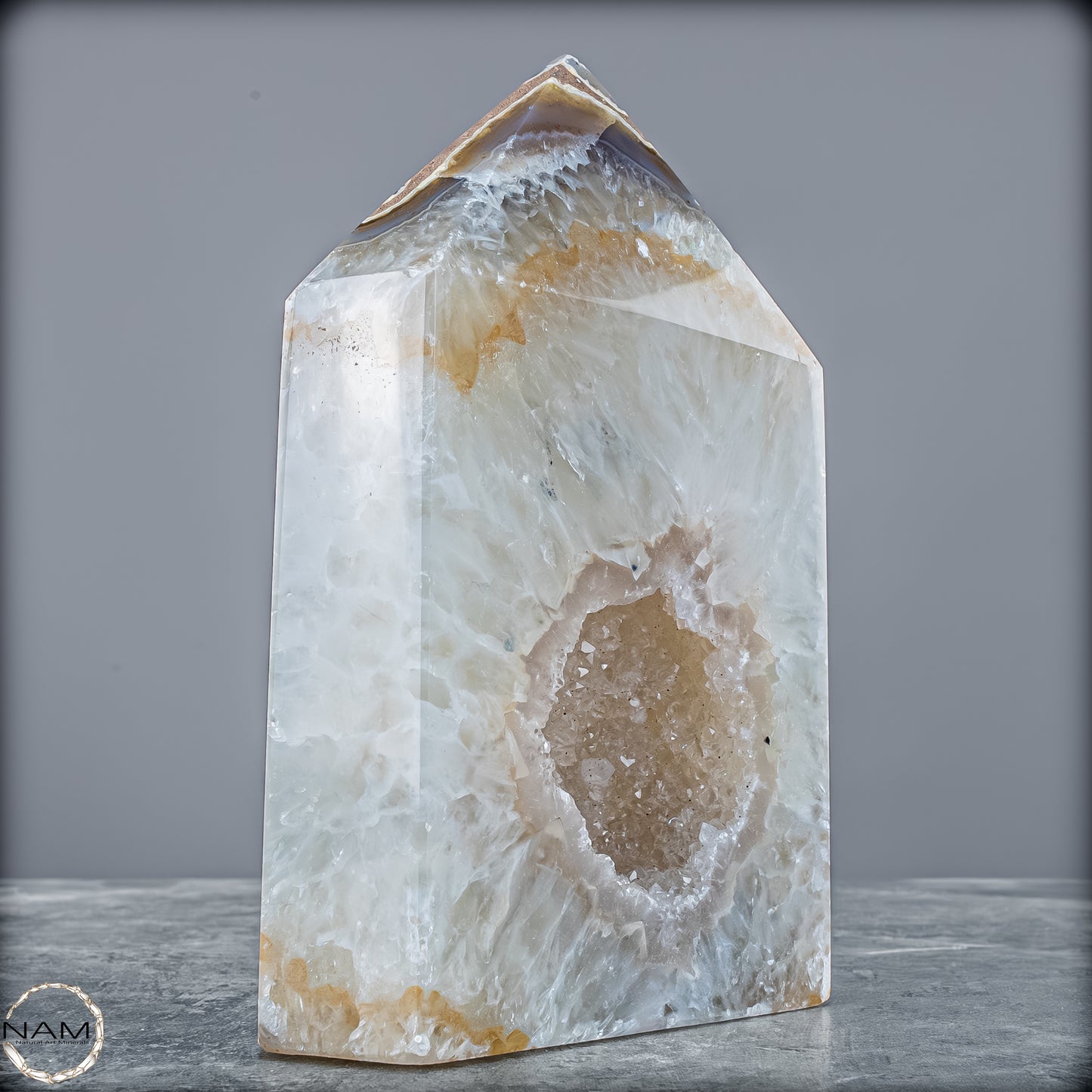 Natürlicher Achat Chalcedony Obelisk Kristall mit Druse aus Brasilien – Meisterwerk der Natur in höchster Qualität - 1639,21g