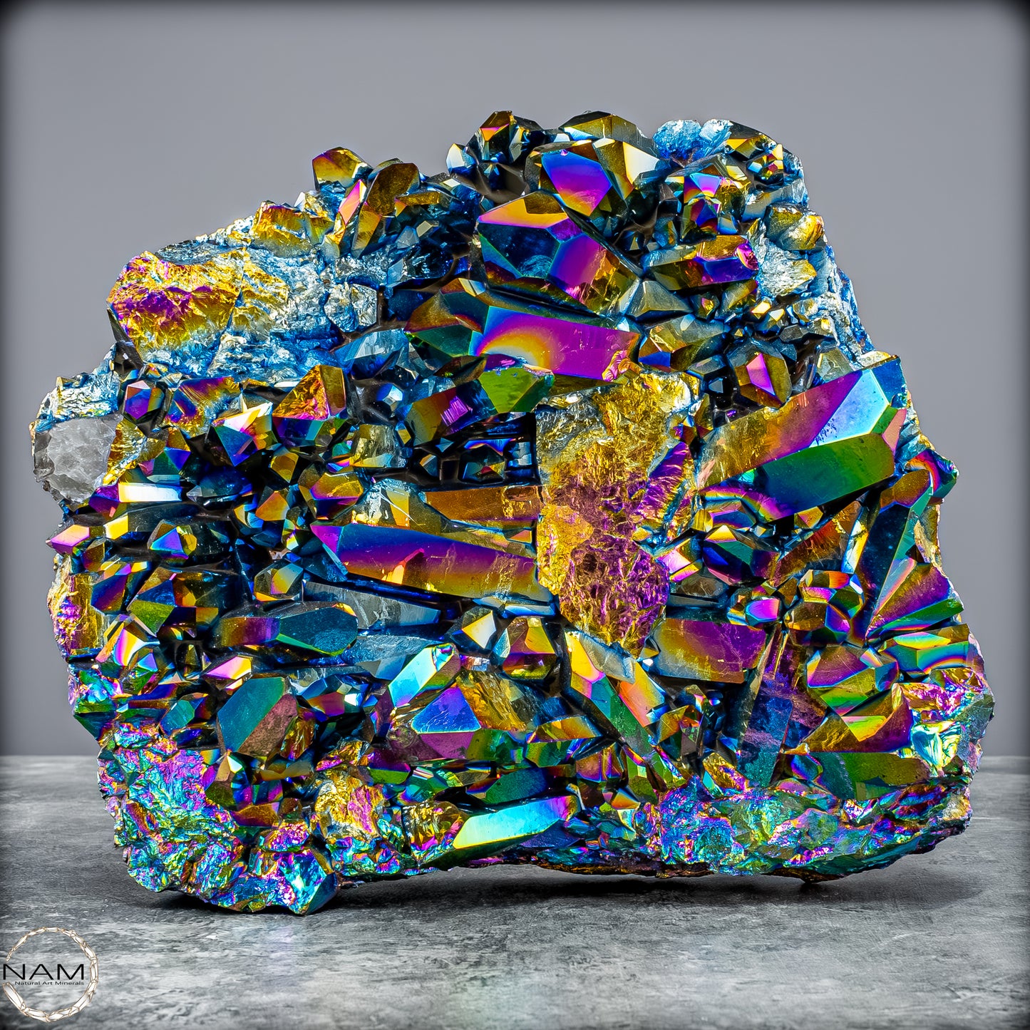 Titanium Aura Quarz – Schillernde Energie der Transformation – 3122,18g