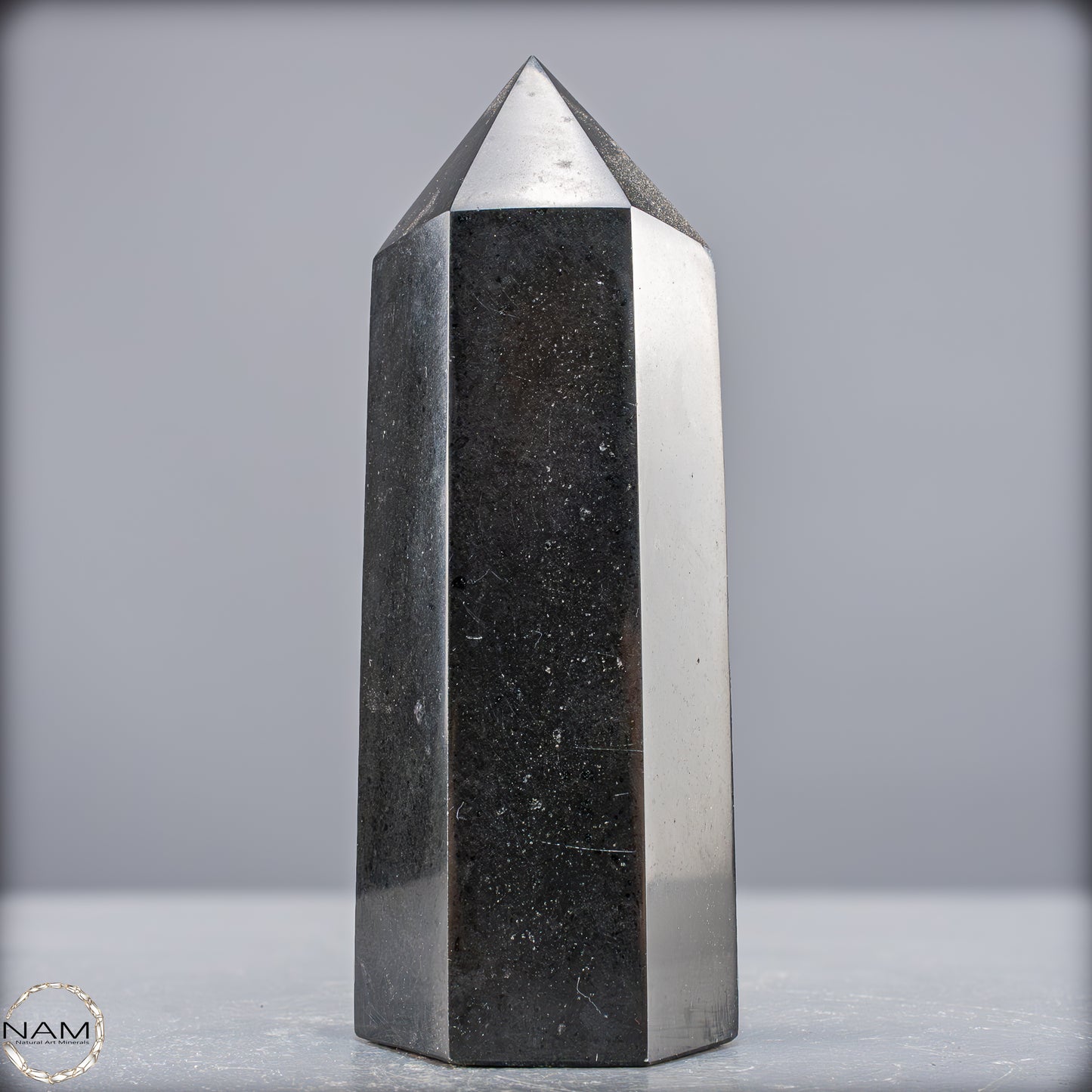 Natürlicher Tourmalin Kristall-Obelisk aus Brasilien - 946,49g