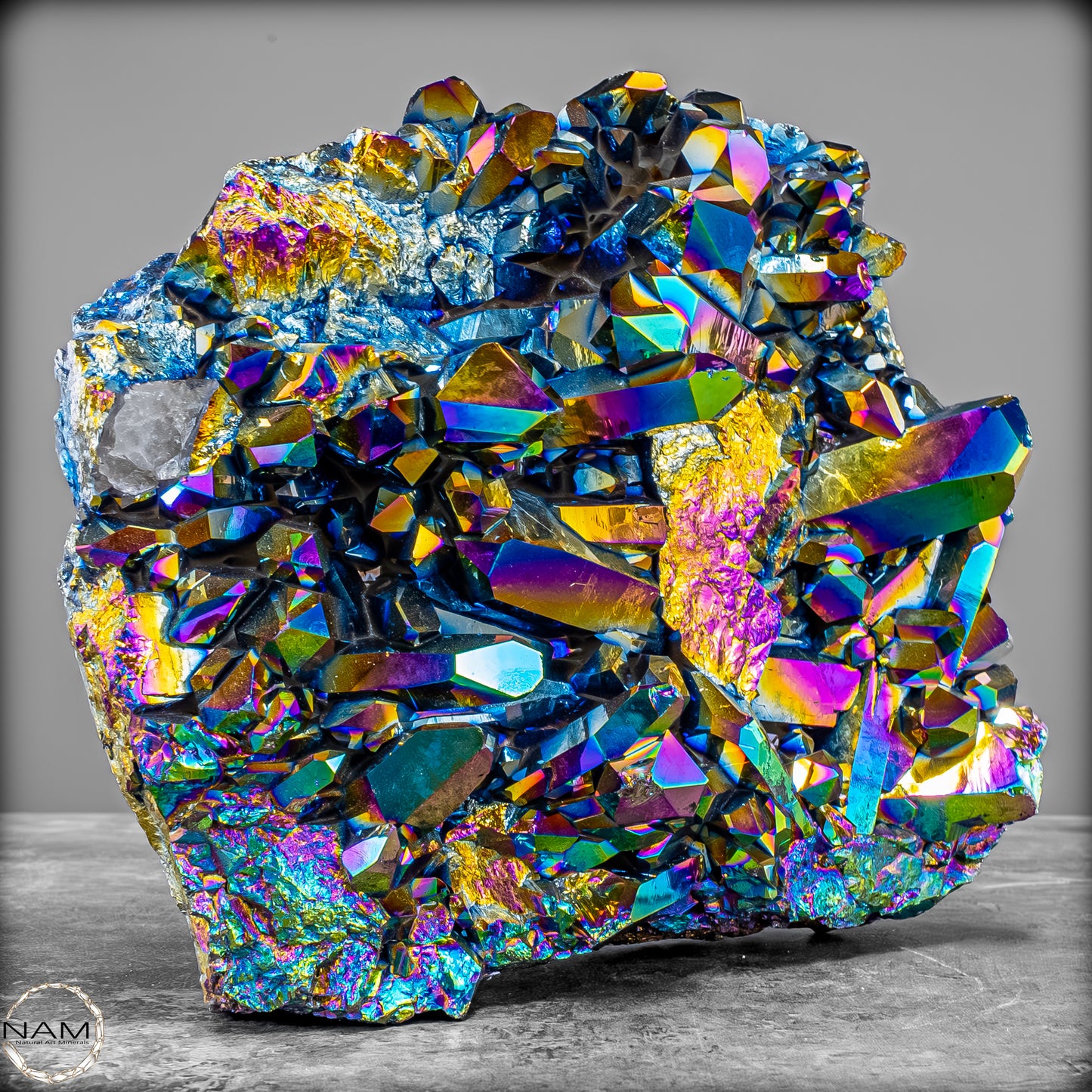 Titanium Aura Quarz – Schillernde Energie der Transformation – 3122,18g