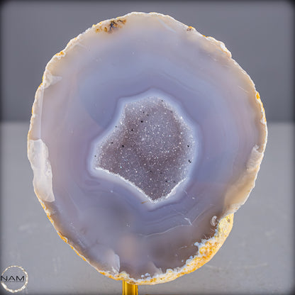 Natürliche Achat Druse auf Ständer, Brasilien - 402,73g