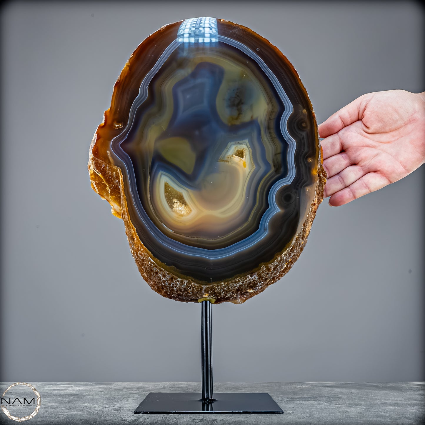 Achat Scheibe mit Druse – Natürliches Farbenspiel auf Ständer aus Brasilien - 4995,61g