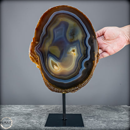 Achat Scheibe mit Druse – Natürliches Farbenspiel auf Ständer aus Brasilien - 4995,61g