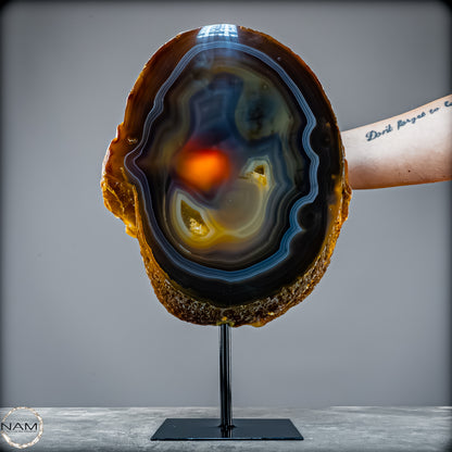 Achat Scheibe mit Druse – Natürliches Farbenspiel auf Ständer aus Brasilien - 4995,61g