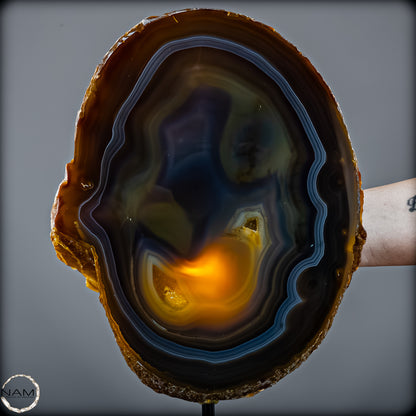 Achat Scheibe mit Druse – Natürliches Farbenspiel auf Ständer aus Brasilien - 4995,61g