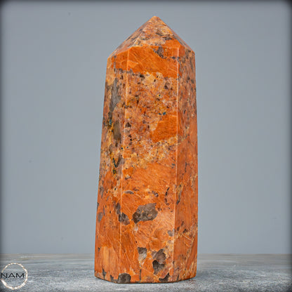 Natürlicher Granat in Feldspat mit Pfirsich-Mondstein Obelisk - 1600,99g