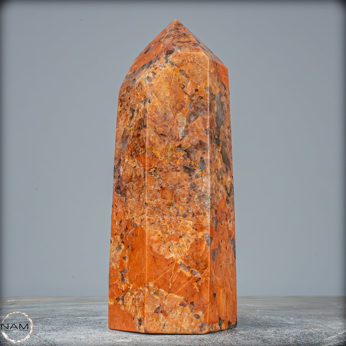 Natürlicher Granat in Feldspat mit Pfirsich-Mondstein Obelisk - 1600,99g