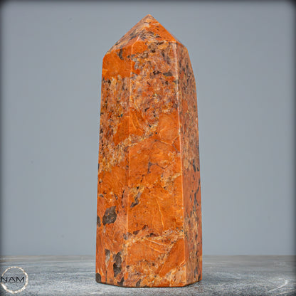 Natürlicher Granat in Feldspat mit Pfirsich-Mondstein Obelisk - 1600,99g