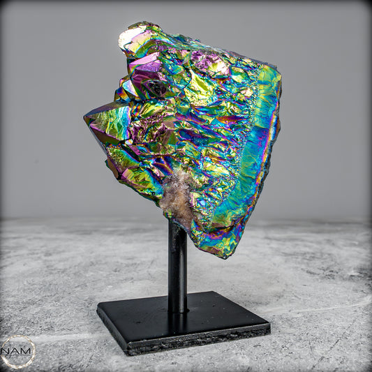 Kristall-Aura-Amethyst auf Ständer – 330,33 g