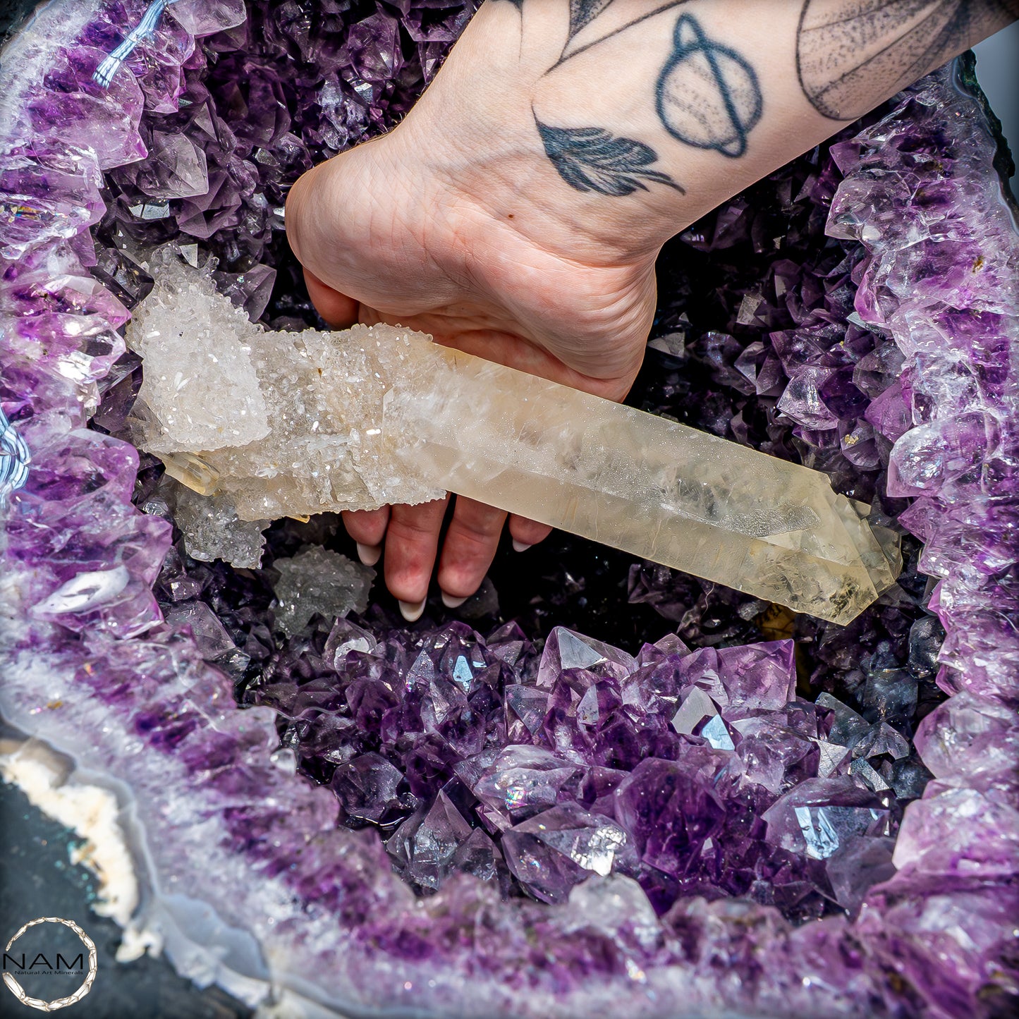 Natürlicher Amethyst, perfekter Calcit-Stalaktit-Kristalldruse - 41228,13g