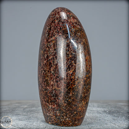 Natürliche Roter Granat-Kristall Freiform - 983,01g