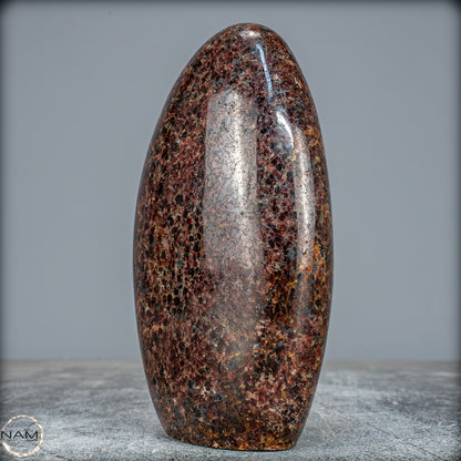 Natürliche Roter Granat-Kristall Freiform - 983,01g