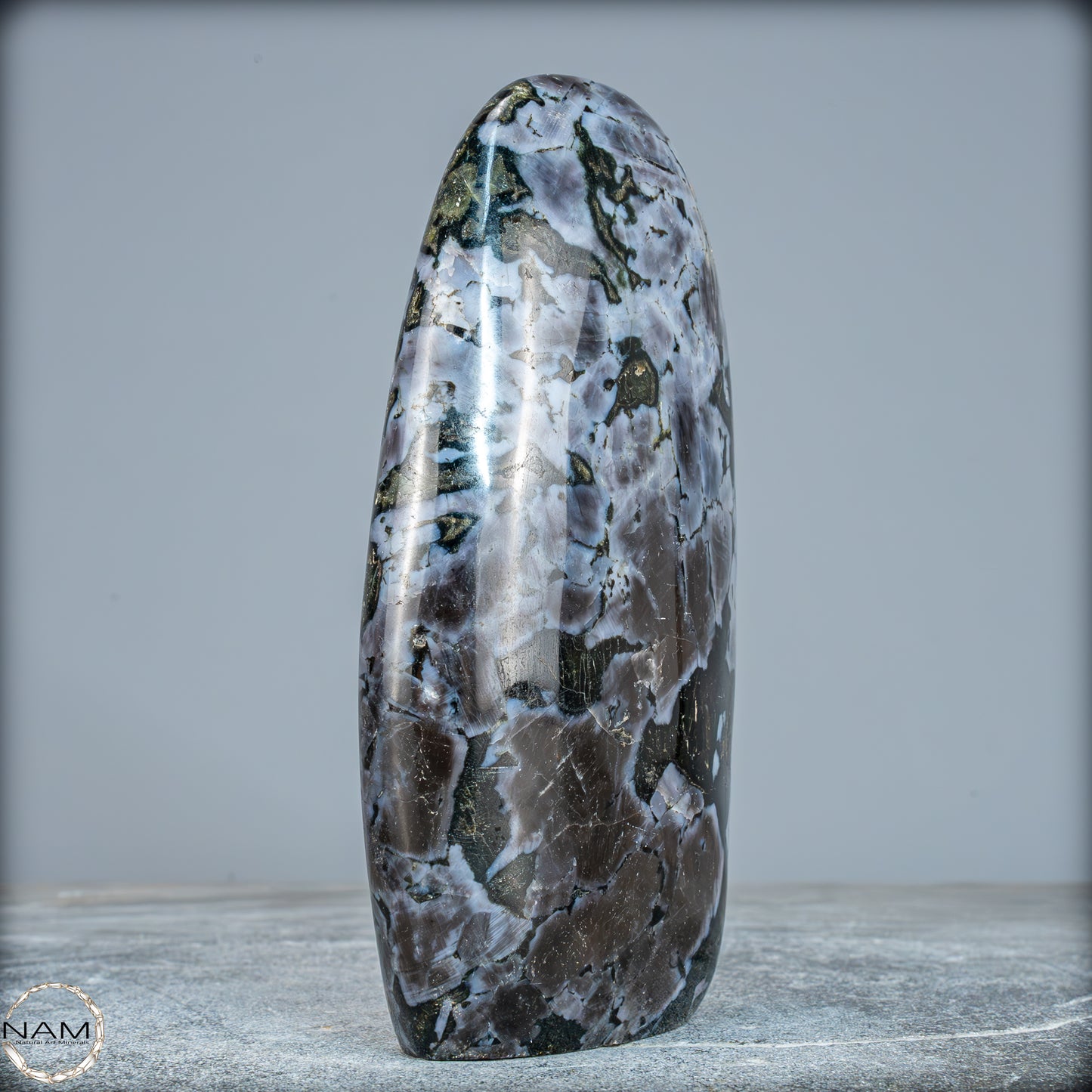 Natürliche Merlinit (Gabbro) Kristall Freiform - 969,08g