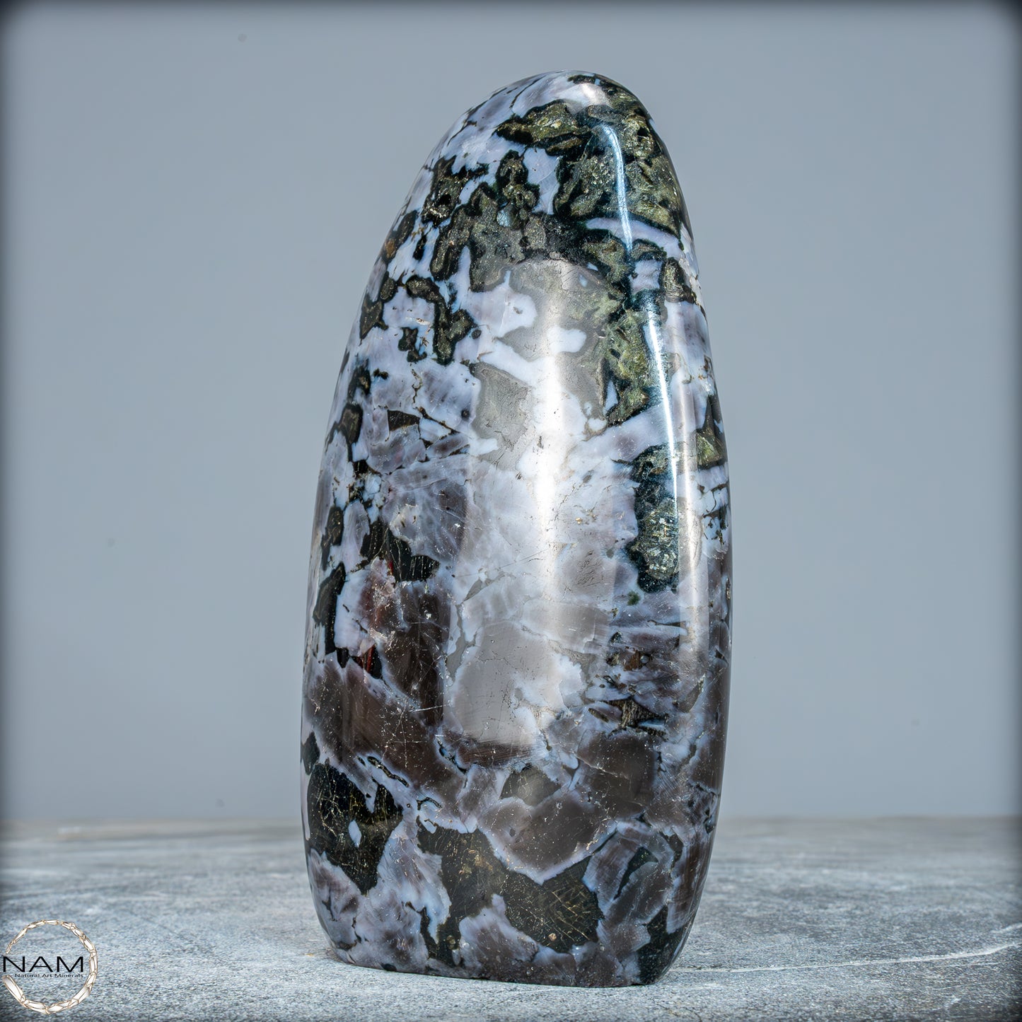 Natürliche Merlinit (Gabbro) Kristall Freiform - 969,08g