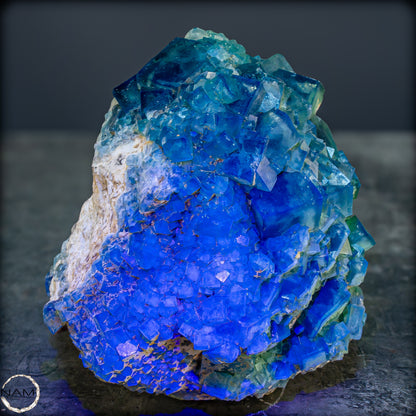 Natürliche Grüner Fluorit Kristalle auf Matrix - 3449,12g