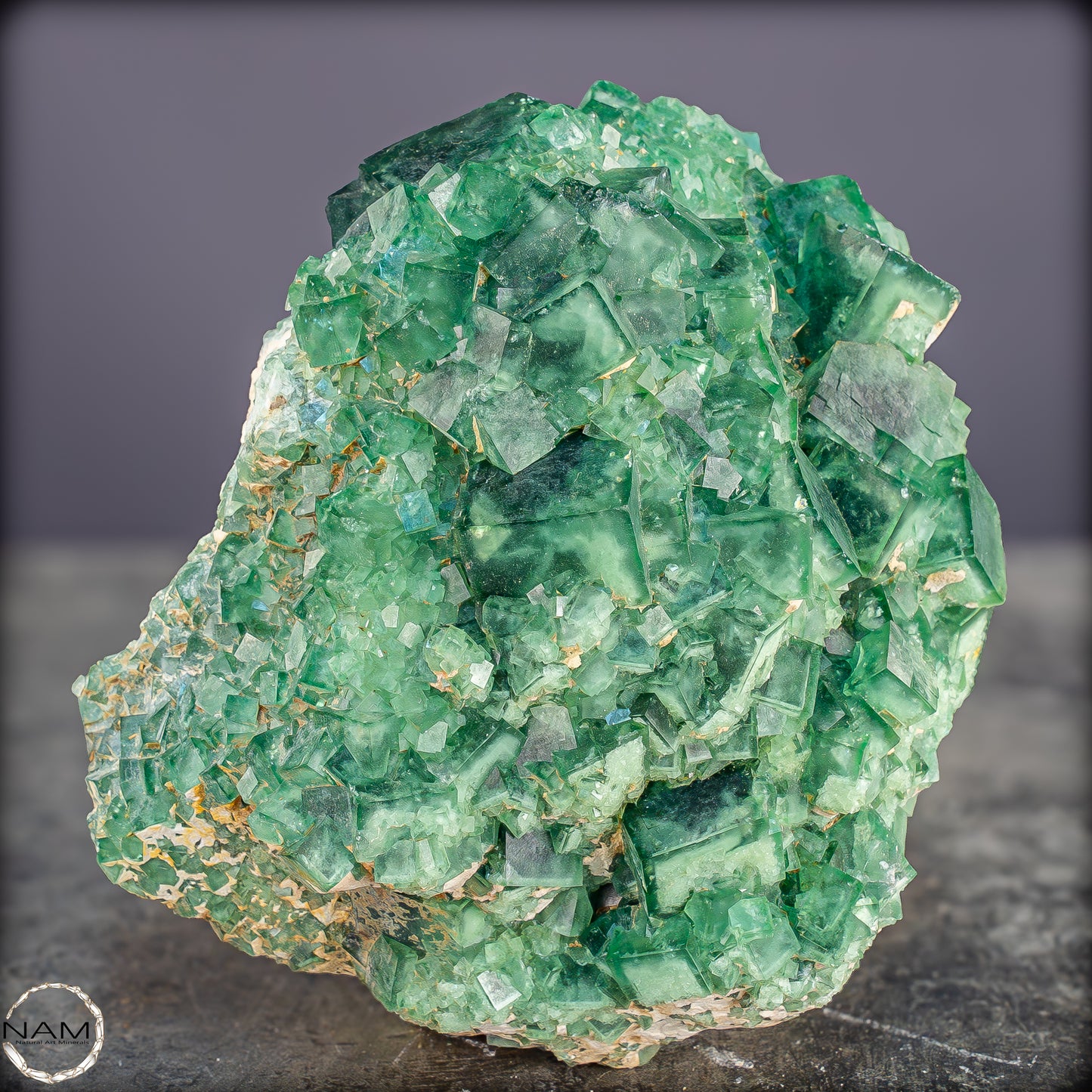 Natürliche Grüner Fluorit Kristalle auf Matrix - 3449,12g